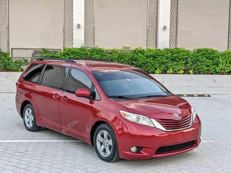 2015 Toyota Sienna LE
