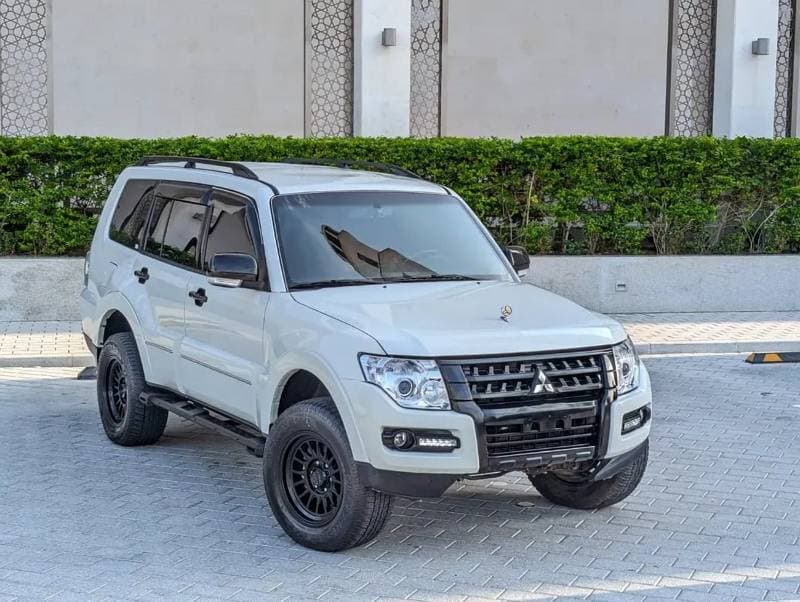 2020 Mitsubishi Pajero