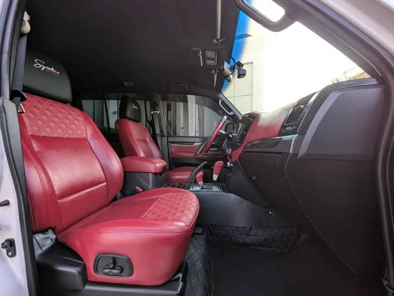 2020 Mitsubishi Pajero thumbnail 4