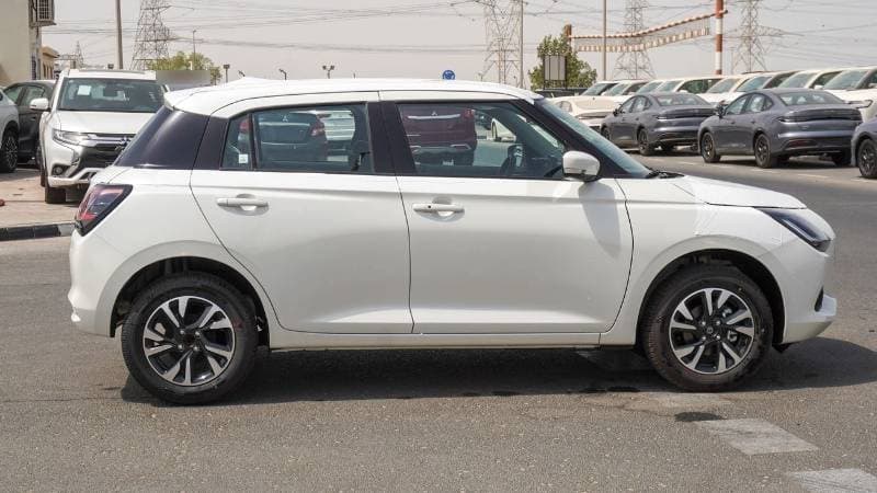 2026 Suzuki Swift GLX thumbnail 4