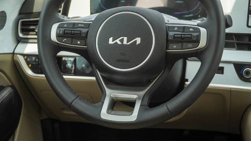 2026 Kia Sportage thumbnail 6