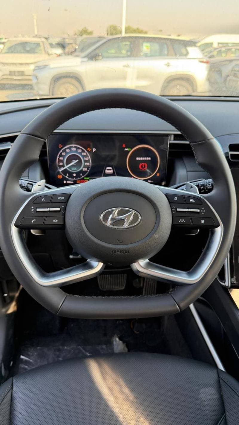 2025 Hyundai Tucson SMART HEV thumbnail 4