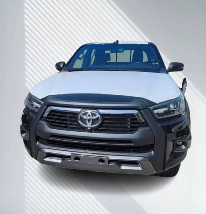 2025 Toyota Hilux ADVENTURE