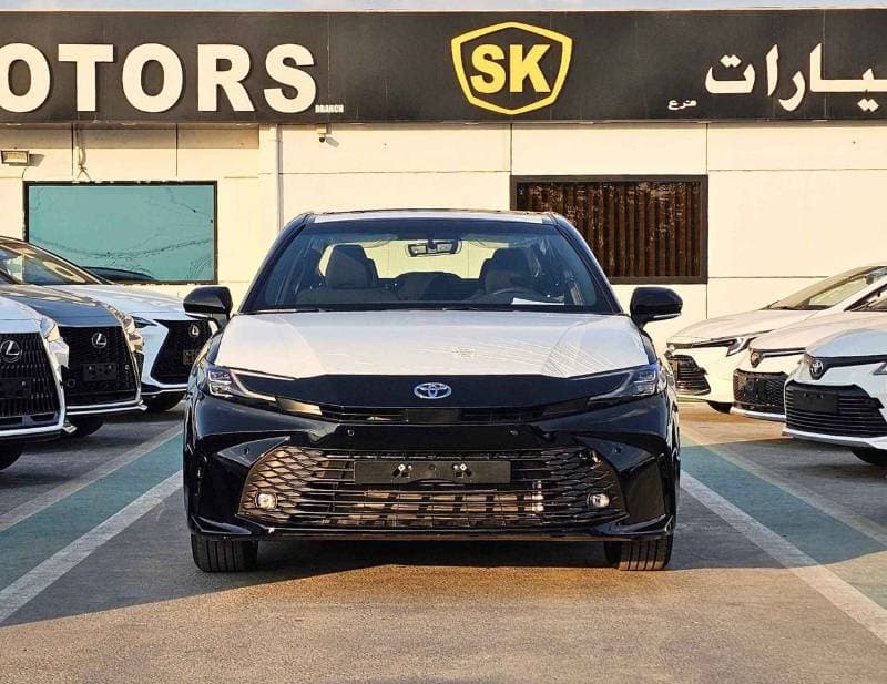 2025 Toyota Camry LE thumbnail 2