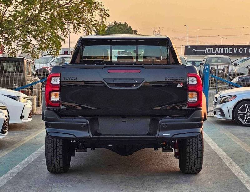 2025 Toyota Hilux GR SPORT thumbnail 4