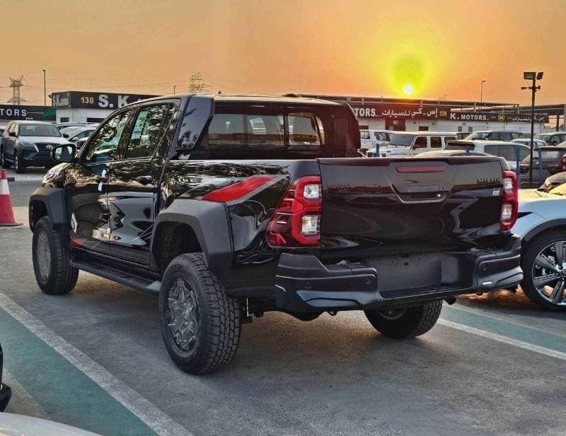 2025 Toyota Hilux GR SPORT thumbnail 6