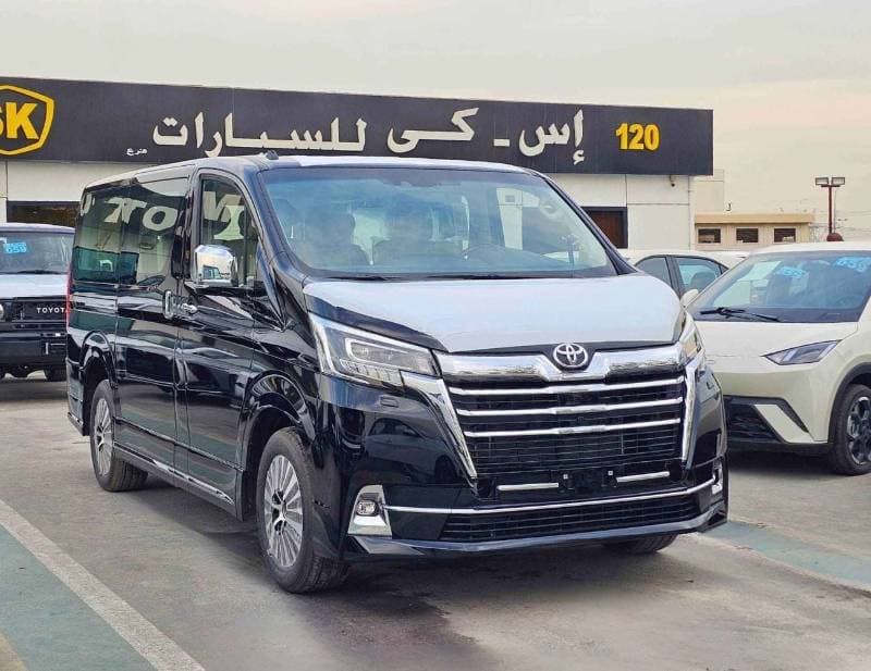 2026 Toyota Granvia PREMIUM thumbnail 2