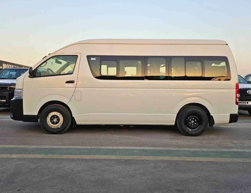 2025 Toyota Hiace DX thumbnail 3