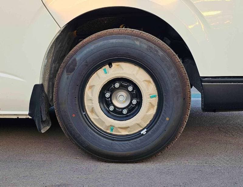 2025 Toyota Hiace DX thumbnail 8