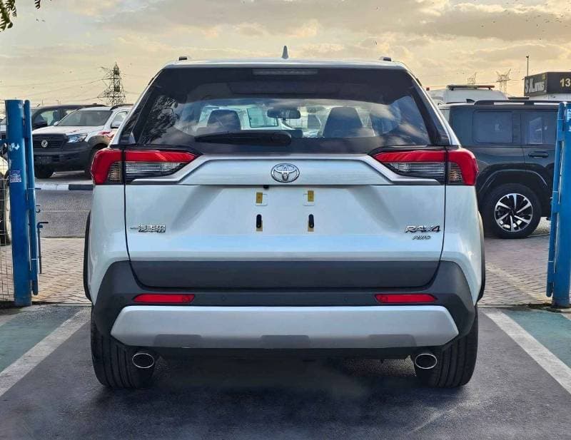 2025 Toyota RAV4 ADVENTURE thumbnail 4