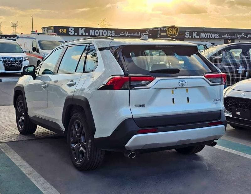 2025 Toyota RAV4 ADVENTURE thumbnail 6