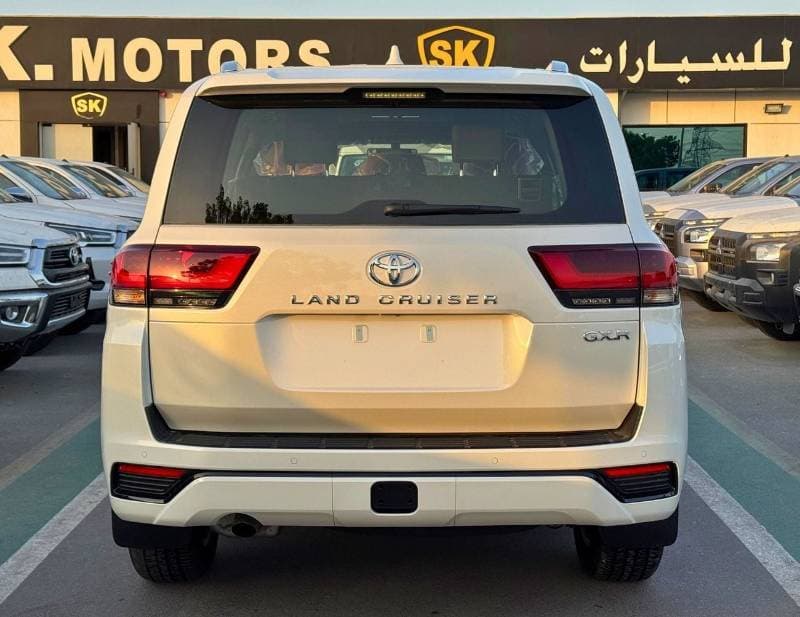 2025 Toyota Land Cruiser GXR thumbnail 2