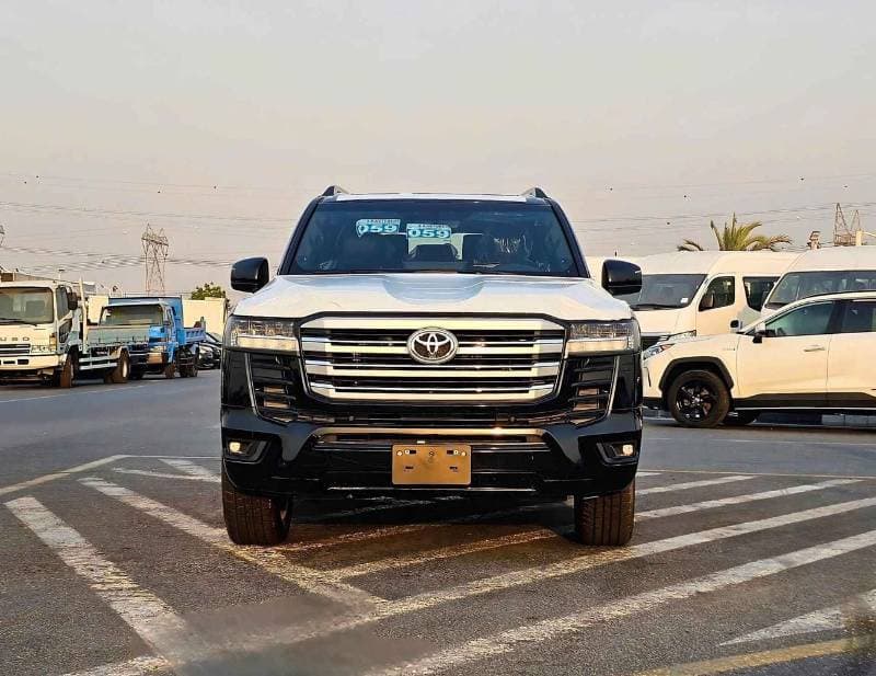 2024 Toyota Land Cruiser GXR