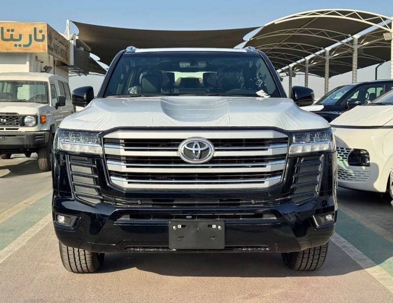 2025 Toyota Land Cruiser GXR