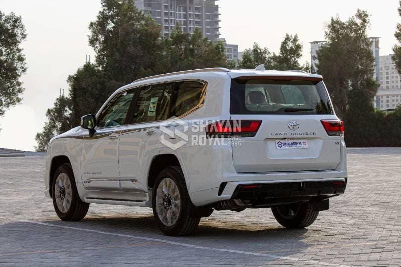 2026 Toyota Land Cruiser thumbnail 5