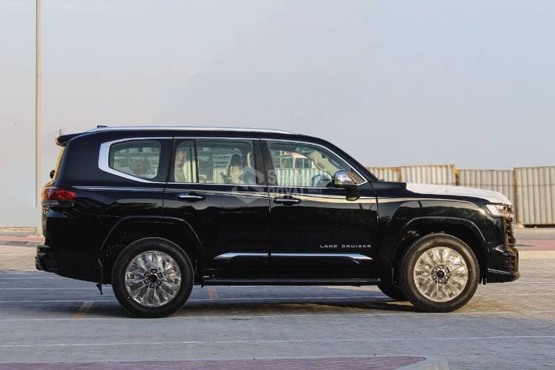 2026 Toyota Land Cruiser thumbnail 4