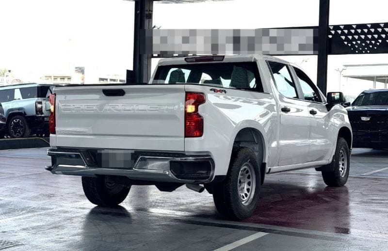 2025 Chevrolet Silverado 1500 RST thumbnail 2