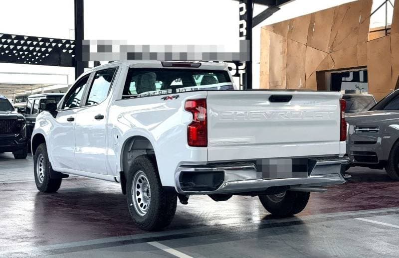 2025 Chevrolet Silverado 1500 RST thumbnail 3