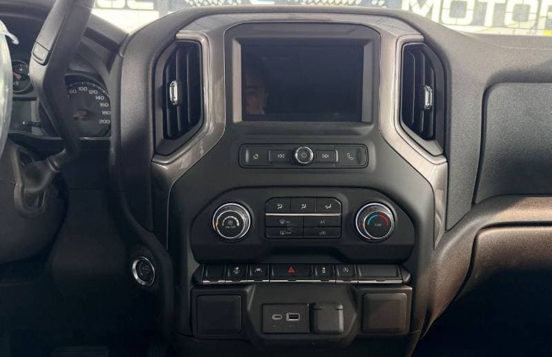 2025 Chevrolet Silverado 1500 RST thumbnail 8