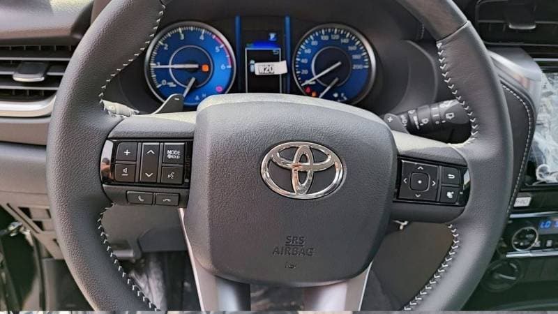 2024 Toyota Fortuner GX2 thumbnail 8
