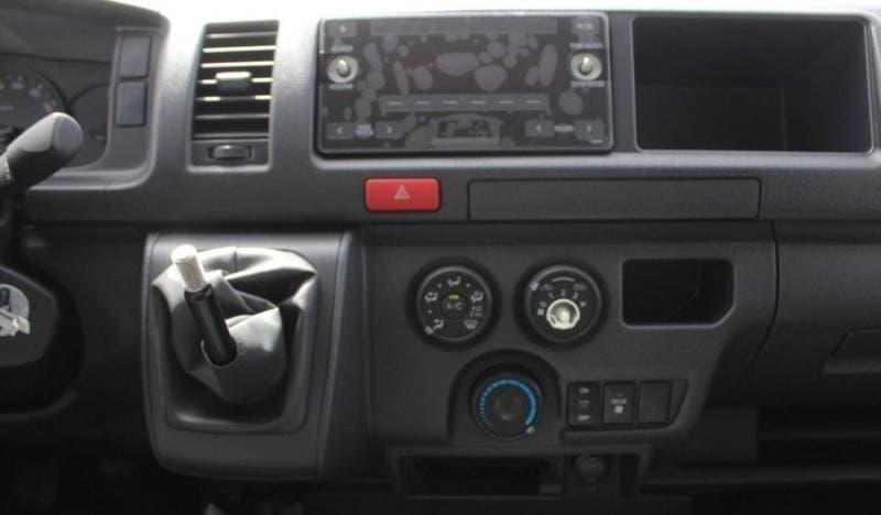 2025 Toyota Hiace DLS STANDARD ROOF thumbnail 4