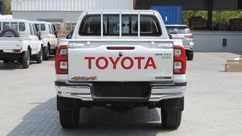 2023 Toyota Hilux SGLX thumbnail 5