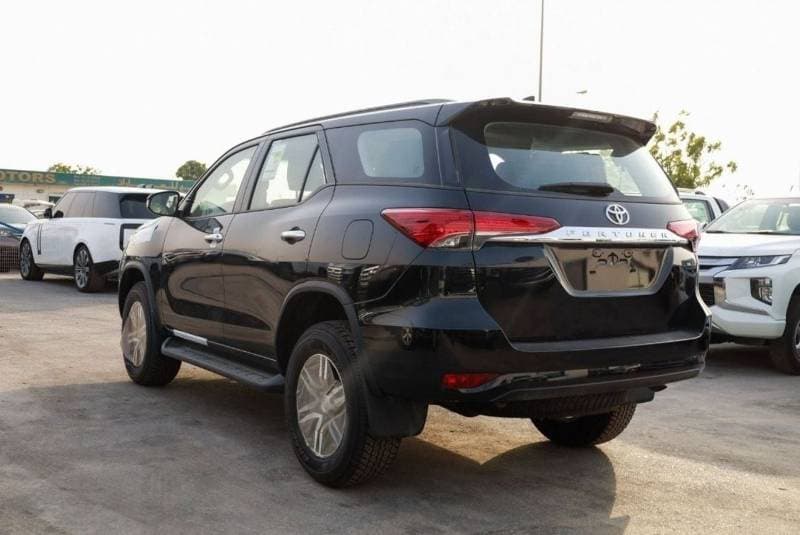 2025 Toyota Fortuner EXR thumbnail 4
