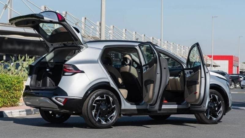 2024 Kia Sportage EX thumbnail 3