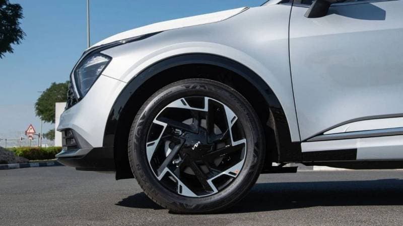 2024 Kia Sportage EX thumbnail 6