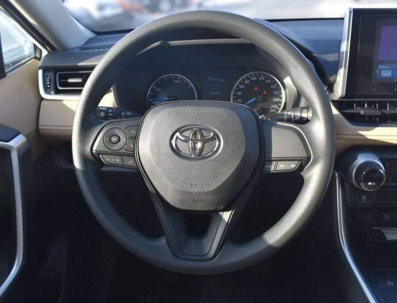 2023 Toyota RAV4 LE HEV thumbnail 8