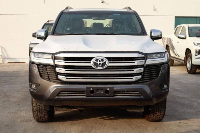 2023 Toyota Land Cruiser VX thumbnail 2