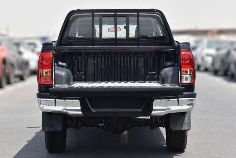 2022 Toyota Hilux SGLX thumbnail 4