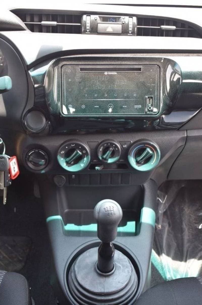 2022 Toyota Hilux SGLX thumbnail 8