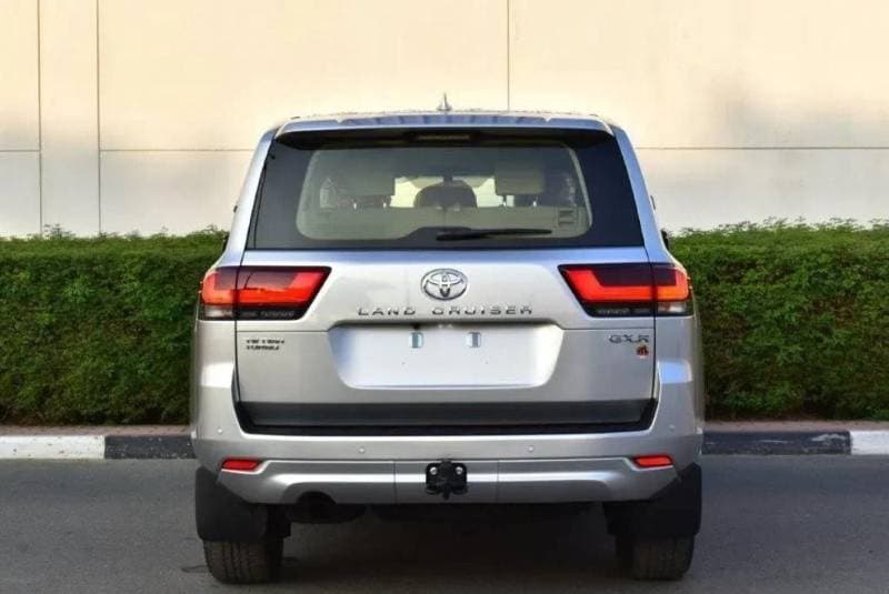 2023 Toyota Land Cruiser GXR thumbnail 8