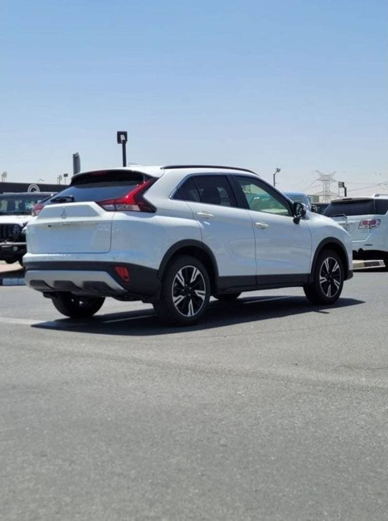 2023 Mitsubishi Eclipse thumbnail 6