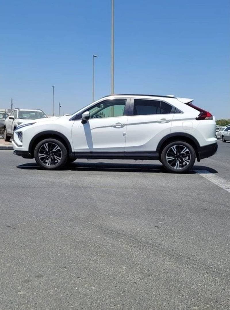 2023 Mitsubishi Eclipse thumbnail 7