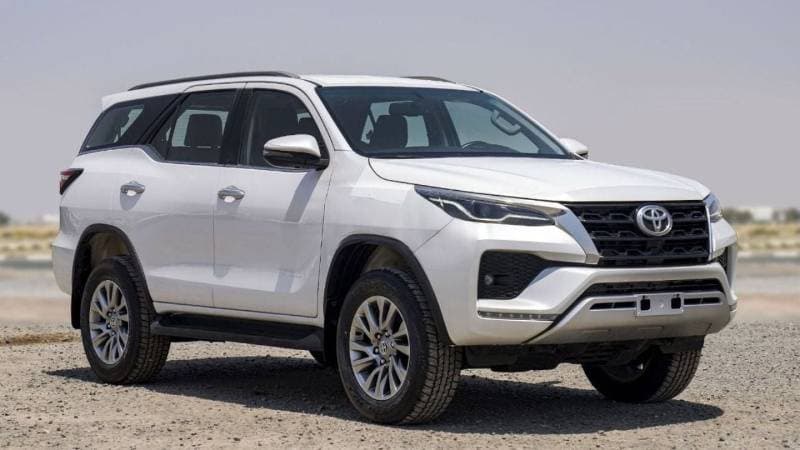 2024 Toyota Fortuner VX2 thumbnail 3