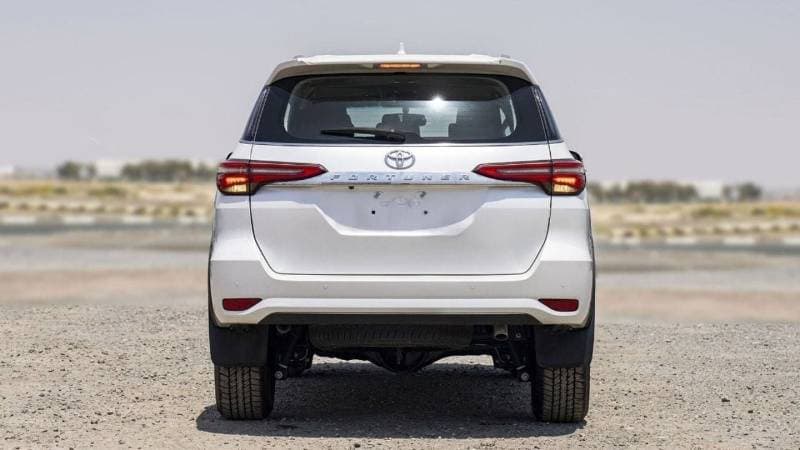 2024 Toyota Fortuner VX2 thumbnail 6