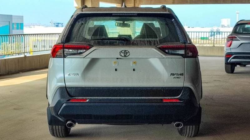2023 Toyota RAV4 EXR thumbnail 5