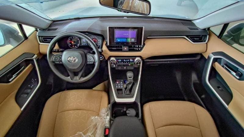 2023 Toyota RAV4 EXR thumbnail 7