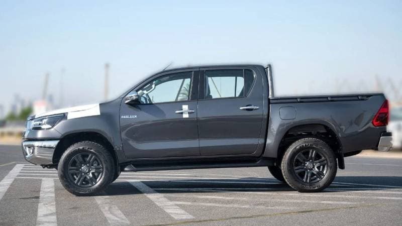 2023 Toyota Hilux SGLX thumbnail 6