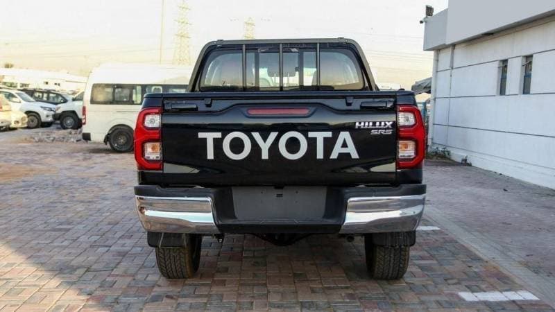 2024 Toyota Hilux SGLX thumbnail 5