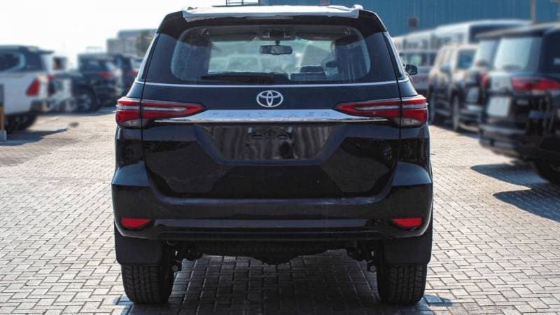 2024 Toyota Fortuner VX2 thumbnail 6