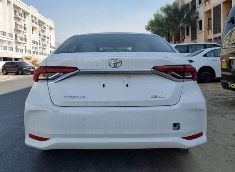 2024 Toyota Corolla XLI thumbnail 3
