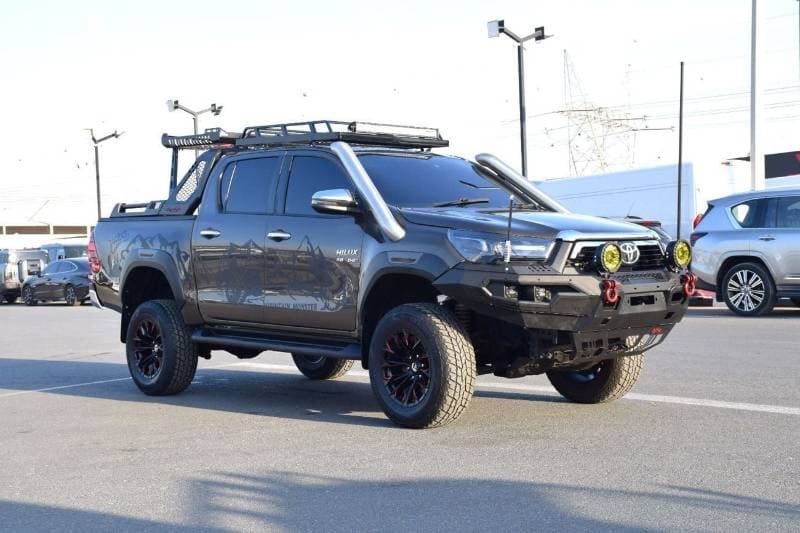 2022 Toyota Hilux thumbnail 3