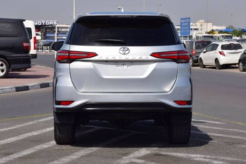 2023 Toyota Fortuner GX2 thumbnail 3