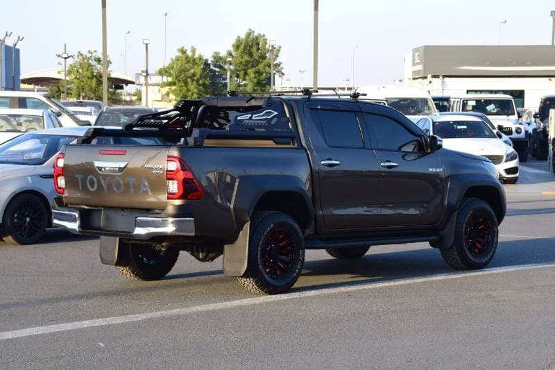 2022 Toyota Hilux GR SPORT thumbnail 7
