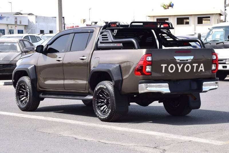 2019 Toyota Hilux thumbnail 7