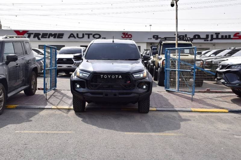 2021 Toyota Hilux SGLX thumbnail 8