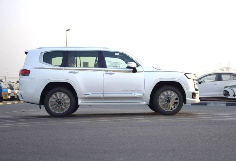 2024 Toyota Land Cruiser VXR thumbnail 2